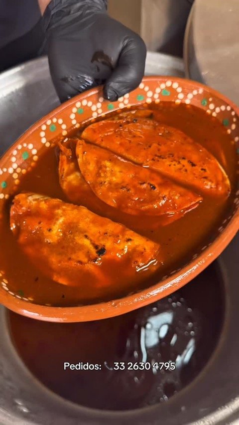 Doraditos ahogados en consomé